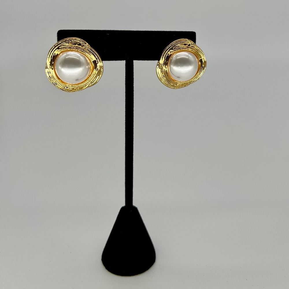 Elegant Golden Colored and Pearl Earrings